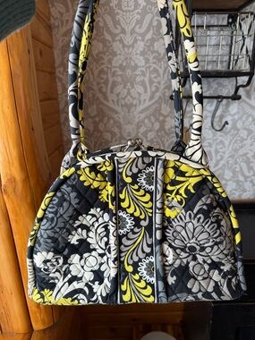 Vera Bradley Kisslock Black Yellow